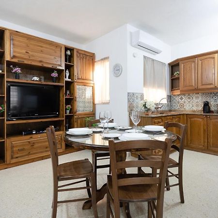 Marsalforn Apartment Bagian luar foto