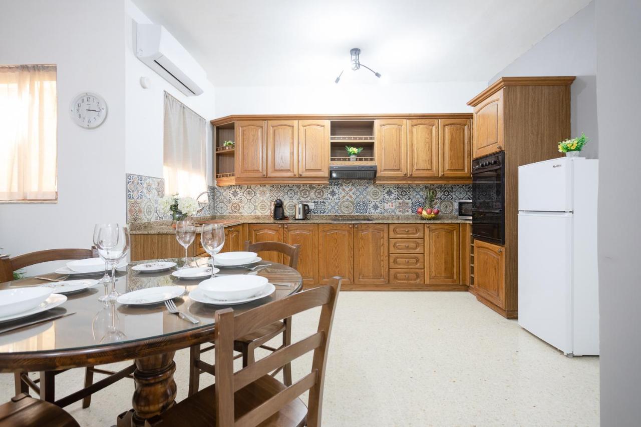Marsalforn Apartment Bagian luar foto