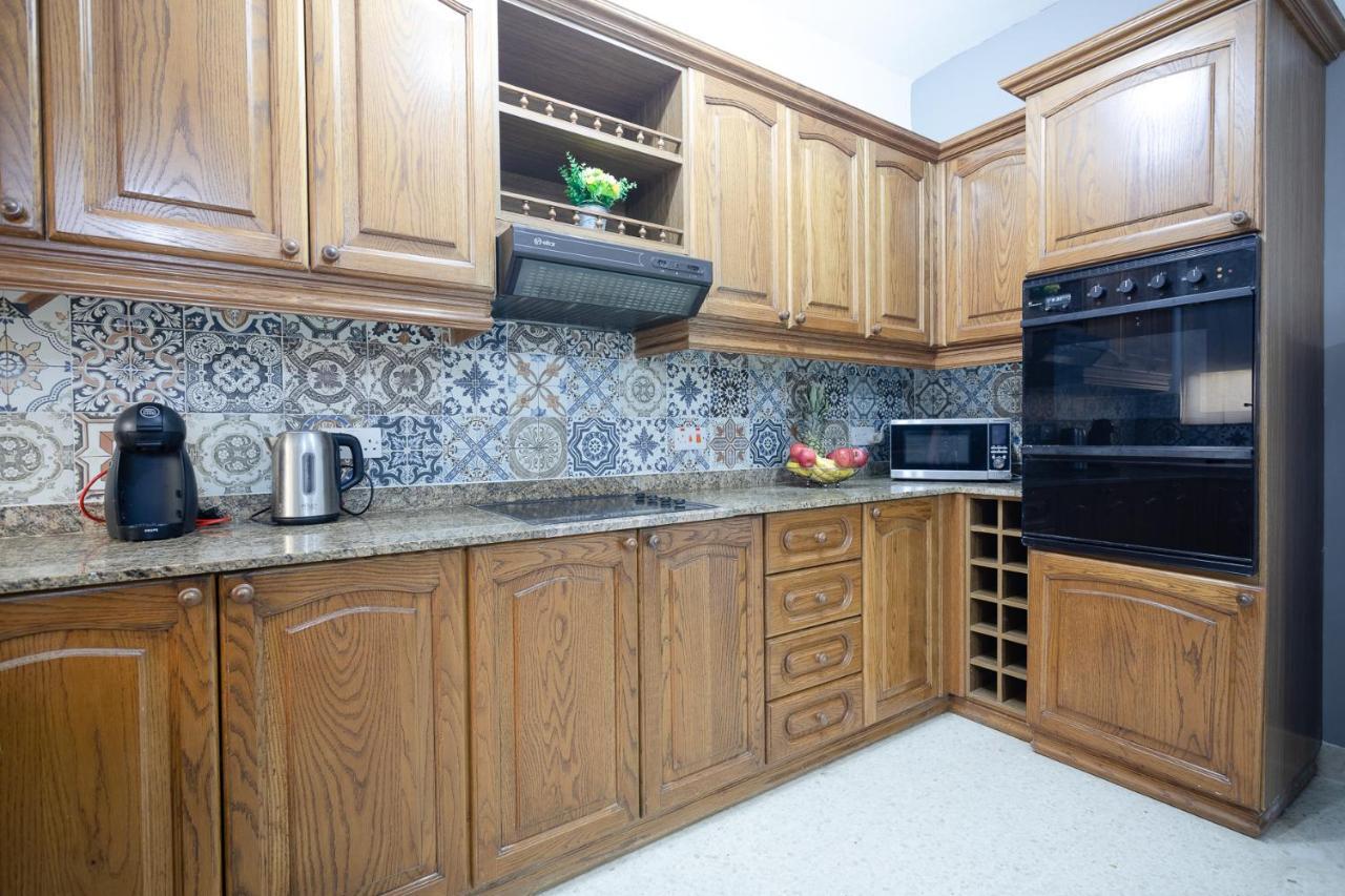Marsalforn Apartment Bagian luar foto